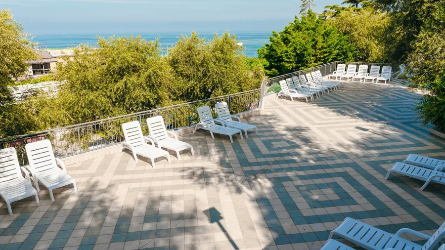 Equipped sun terrace