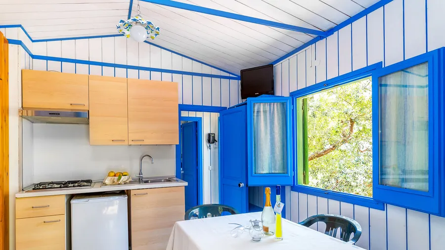 One-bedroom bungalow for 6 guests